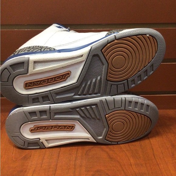 Nike Blue and Gray Sneakers - Picture 11 of 16